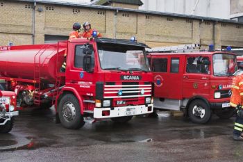Crw 7588x
