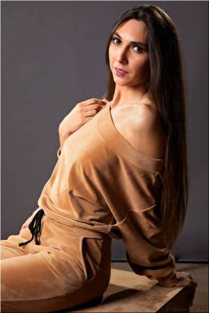 Laura 155