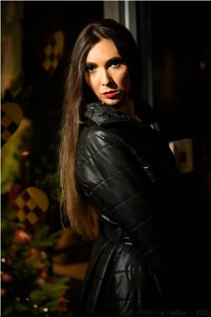 Laura 140