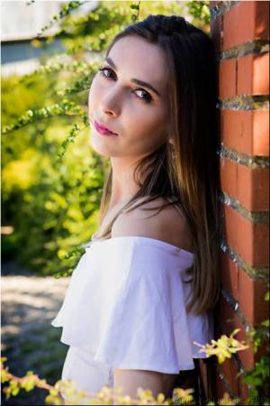 Laura 45