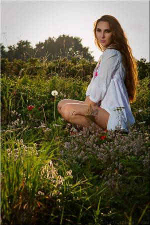 Laura 221